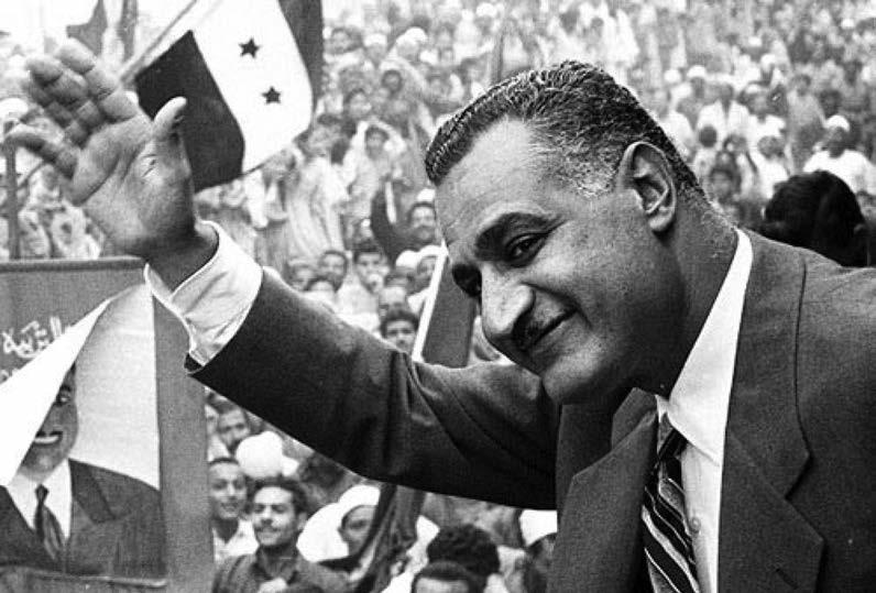 egypts kamp om loven Tidligere president Gamal Abd al-nasser foretrakk å bruke «spesielle» domstoler for å håndtere motstandere. landene etter bruddet med Syria i 1961, fulgte Advokatforeningen etter.