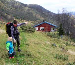 Første del av turen i flatt terreng, så en del stigning før terrenget igjen flater ut mot hytta.