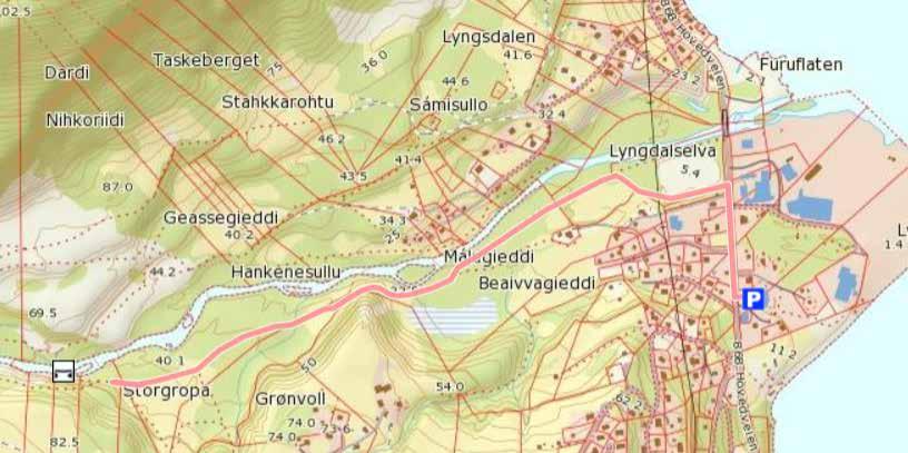 «GROPA» FURUFLATEN Lengde: 1 km Koordinater: N7711756.87 Ø700657.37 Startsted Furuflaten og parkering ved Furustua. Her er det også tilgang på WC. Kryss veien og gå nordover ca.