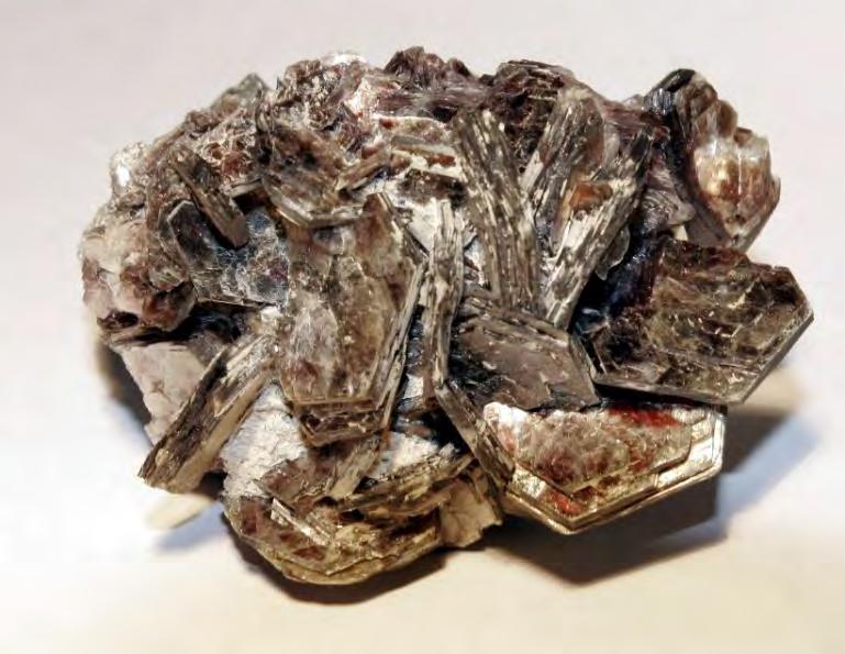 Kalium Innhald i jord er avhengig av opphavlege bergartar K- AL-metoden: