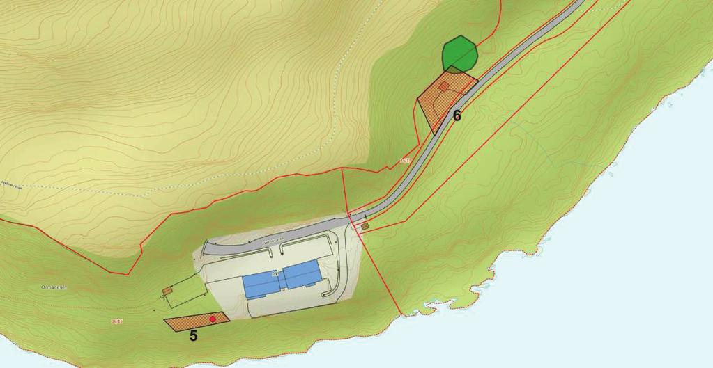 Figur 13. Planlagte terrenginngrep er markert med rødskravert polygon. Naturtyper er markert med grønt og rødlistearter med rød sirkel. Tabell 2. Verdi og konsekvenser for de ulike utbyggingsområdene.