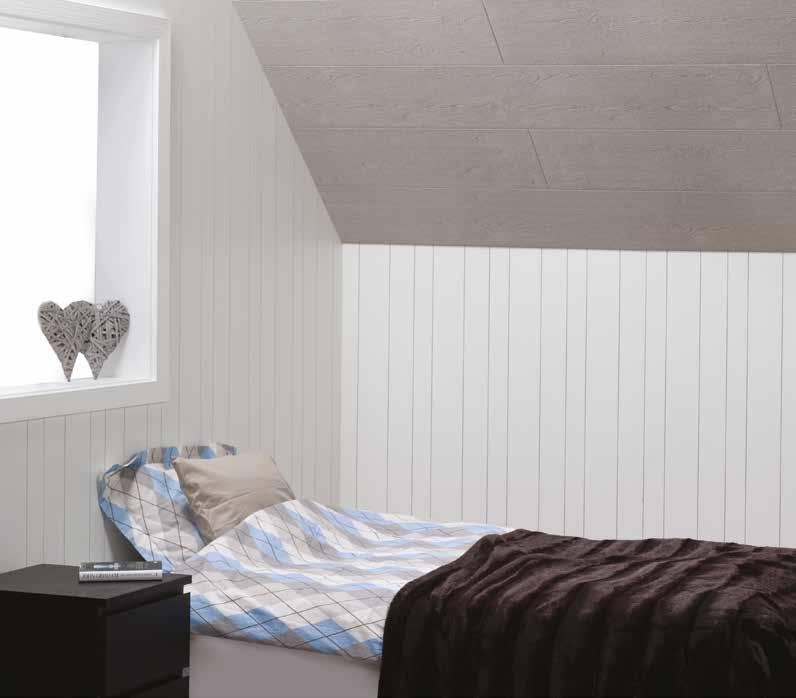 Wood Ceiling Frappe og Cottage Wall Hvitkalket vegg KOSTEMALT WOOD CEILING LASERT Takpanel med utpreget trestruktur og