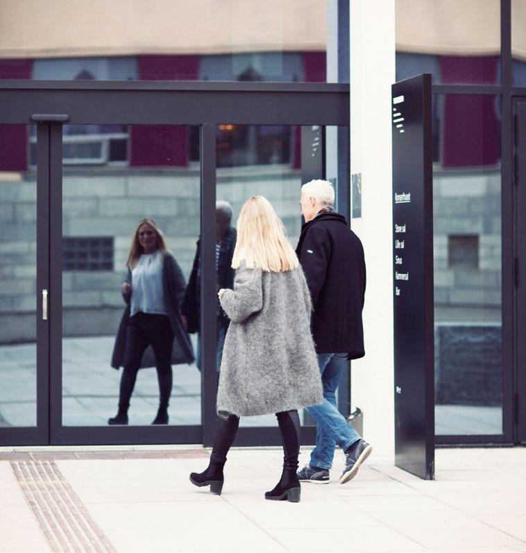 BODØ E BY I UTVIKLIG Bodø er mulighetenes by! Bodø er en by i stor utvikling og en by med mange muligheter. Det er ikke måte på hva som gjøres for at Bodø skal bli en bra by å bo i.