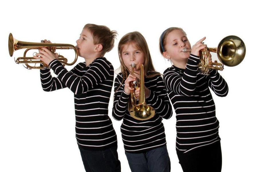 Spille instrument Individuell musikkopplæring (fra 8-20 år) Kulturskolen tilbyr individuelt tilpasset opplæring for deg som er 8-20 år på flere instrumenter og sang.