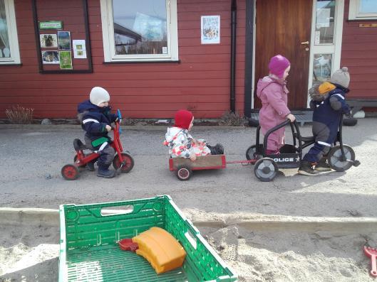 Hva har barna vært opptatt av: Vi har ikke gjort noen endringer i rommet den siste måneden.