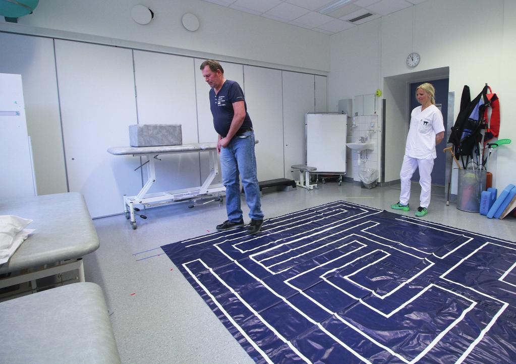 PLANLEGGE OG GJENNOMFØRE I studien undersøker Charlotta om Floor Maze Test kan gi helsepersonell et innblikk i hvordan pasienten planlegger å gjennomføre en labyrint, og hvorvidt han eller hun klarer