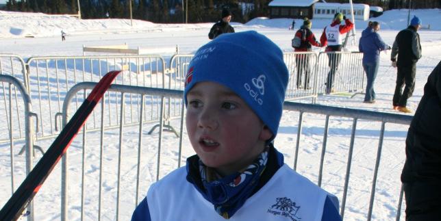 Langrenn / Skiløypenettet / Skiskyting Det er tre skiløypeanlegg med lys i kommunen; Rogne (2 km.), Storefoss (1,3 km.) og Beitostølen (10 km.). I Rogne går avtalen med grunneigarane ut i 2013.