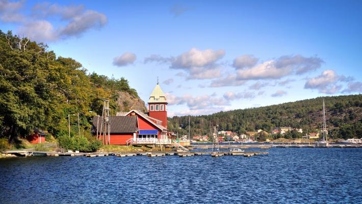 Restaurant Slippen (18.3 km) Drømmer dere om en helaften på en flott, norsk restaurant og befinner dere i Østfold. Ja, da bør dere vurdere å legge kvelden til Restaurant Slippen i Fredrikstad.