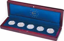 Ytre format: 260 x 26 : 334 842 Kr 247,00 Plast myntetui Mynt- og medaljeetui for mynt opp til 45 mm