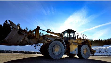 Anleggsmaskiner og anleggstrafikk Entreprenør bestemmer type maskiner Tunge anleggsmaskiner: gravemaskiner, dumper, lastebil med henger, skogsmaskin o.l. Transport av utstyr til Sandbukta Anleggstrafikk forberedende arbeider (2018-2019) 80 000 m3 sprengstein I snitt 60 lastebiler pr.