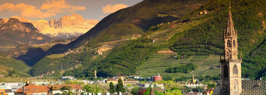 4 Dag 3 Vandring (F, M) Dagens vandring er med utgangspunkt i Vigo di Fassa, hvor togbanen fører oss til Ciampedie på 2 000 meter.