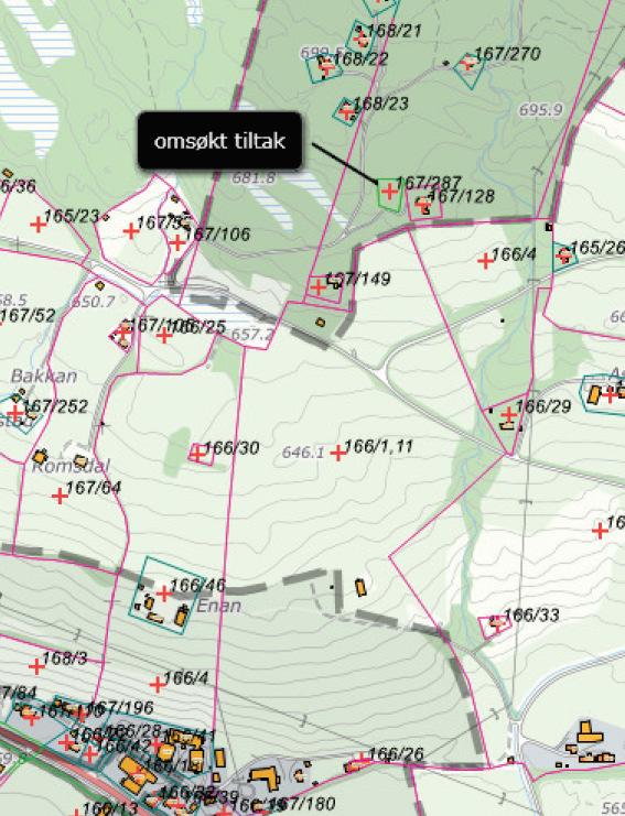 To av bygningene kan ikke ha større grunnflate enn 20 m 2. Bygningen skal ha saltak og takvinkel mellom 22 og 30 grader.