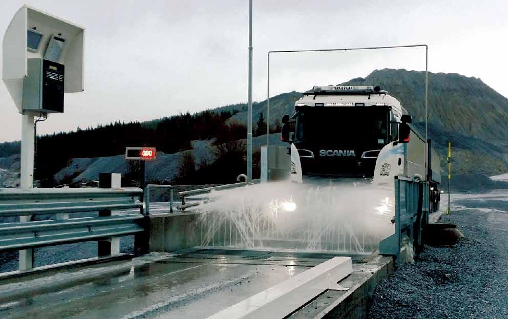 NorFraKalk AS Tilsyn, naboklager og avviksbehandling Det er gjennomført internrevisjon ved anleggene Tromsdalen, Havna/ Transporten og Hylla i 2016.