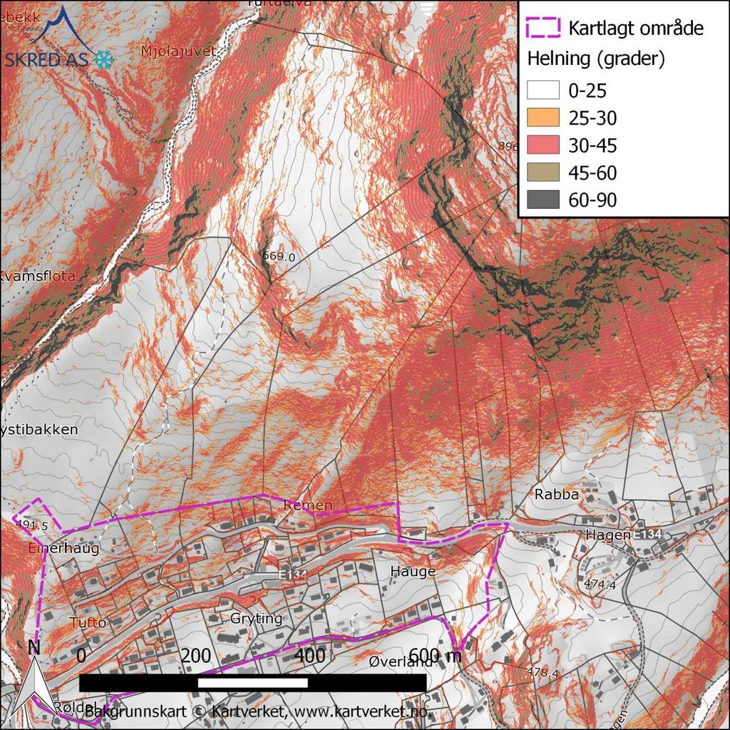 Figur 2: Terrenghelning og oversikt over det kartlagte området. 1.2 Mål Skred AS er bedt om å utføre en skredfarevurdering for området vist i figur 2.