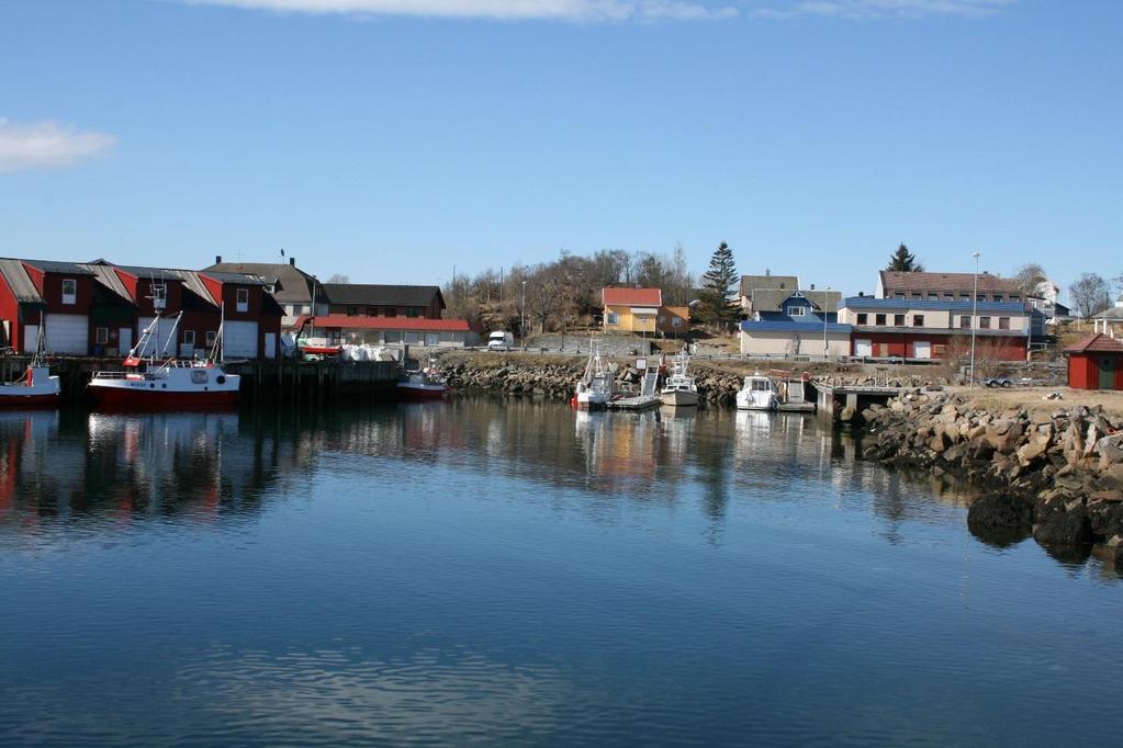 Melbu havn: N 68 0 29,6 Ø 014 0 48,6 AKTØRER ANLØP GODS I TONN KAILEIE MELBU FRYSELAGER 174 23.126 204.000 MELBU FRYS. OLJE 5.404 NORWAY SEAFOODS BÅT/BIL 8.997/4.