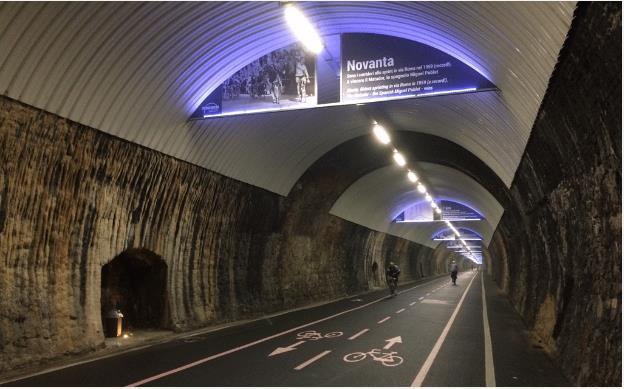 25 Figur 15: Eksempelbilde fra sykkeltunnel i San Remo. 6.2 Eksisterende sykkelandeler i studieområdet Reisevaneundersøkelser (RVU) gir et mål på hvordan transporten i byområder foregår.