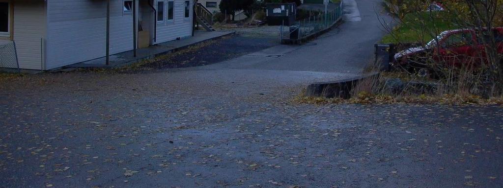 1 GENERELT Planområdet ligg i Holvik i Vågsøy kommune. Eigedomen har tidlegare vorte nytta til barnehage, men denne bruken er i dag uaktuell då barnehagen i Holvik har flytta til Holvik skule.