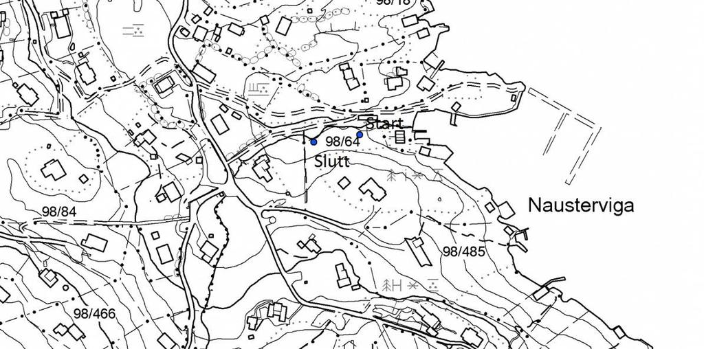 Ecofact AS Side 18 7.2 Lokalitet 2: Naustervika Mindre bekk som varierer mellom 0,6 og 2,3 meters bredde. Bunnsubstratet er grovt (grov grus blokk), og på befaringen var vanndybden 5 30 cm.