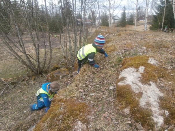 Satsingsområder for 2016-17 I barnehageåret 16/17 har vi valgt å ha fokus på fysisk aktivitet og helse. I tillegg er felles satningsområde i Stange kommune kommunikasjon, språk og tekst.