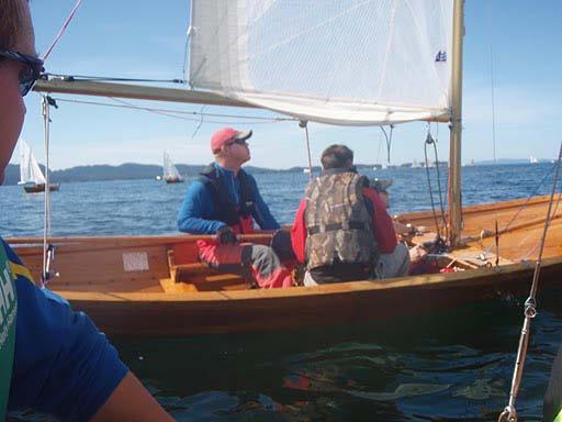 For øvrig var det premiering til mannskapene om bord i de 8 beste båtene, samt at det vanket ytterligere gavepremier til mannskapene om bord i medaljebåtene. Rormann på gullbåten "Carmencita", Olav H.