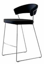 Denne barstolen er også tilgjengelig i tøffe laminatfarger PED510 75 75 48 46