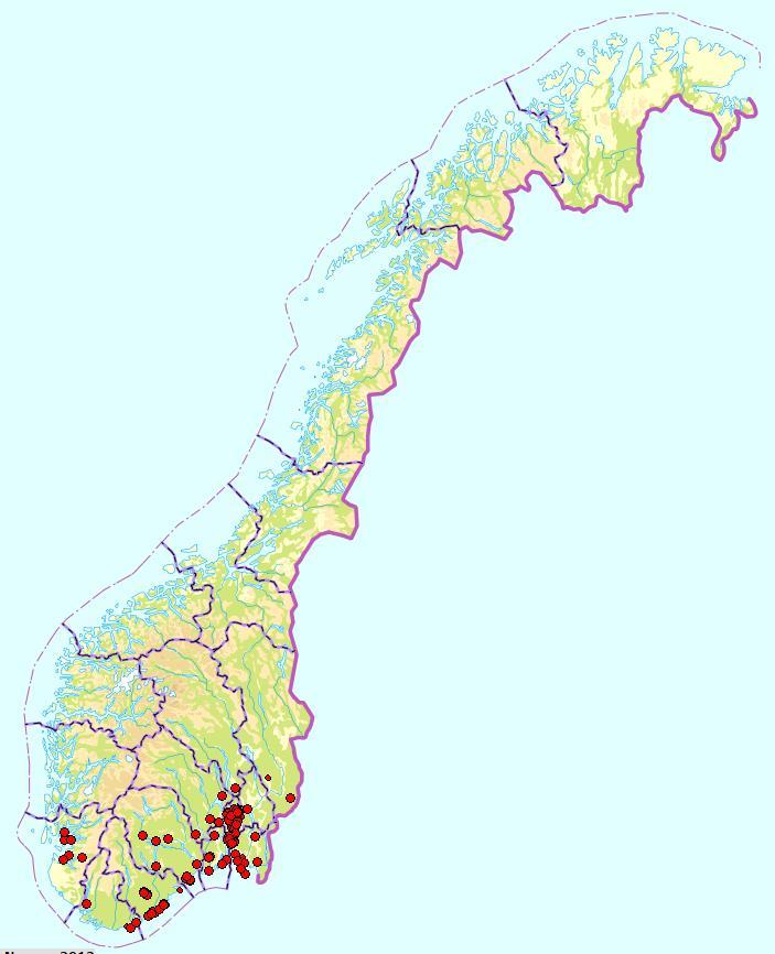 Naturlig habitat- og levesett Varmekjær art som er vanlig i Sør-Norge på soleksponerte lokaliteter på