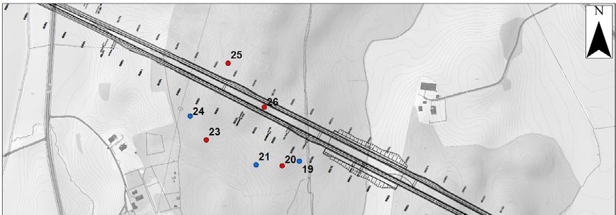 5 Feltkartlegging 5.2 Frestadtunnelen Det er registrert flere bergblotninger nær og over tunneltraseen. De registrerte berglokaliteter, og hvilke registreringer som er gjort, er vist i figur 8.