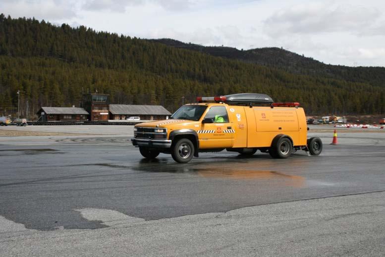 3.3 Friksjonsforhold De nye kravene til stoppsikt er basert på dårligere friksjonsforhold enn de som var faktiske friksjonsforhold på Dagali flyplass under testingen.