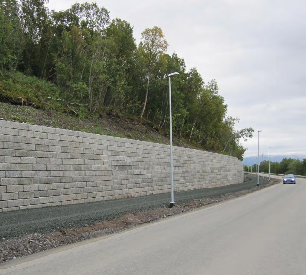 41 ReCon støttemur Recon har utseende, størrelse og bestandighet som naturstein. Kan monteres i kurver og vinkler.