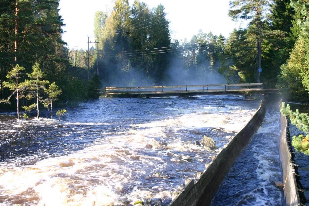 Tilknytting av solenergianlegg i lavspenningsnett Høland og Setskog Elverk SA Dette dokumentet er i hovedsak kopi av Rakkestad Energis dokument Tilknytting av solenergianlegg i lavspenningsnett