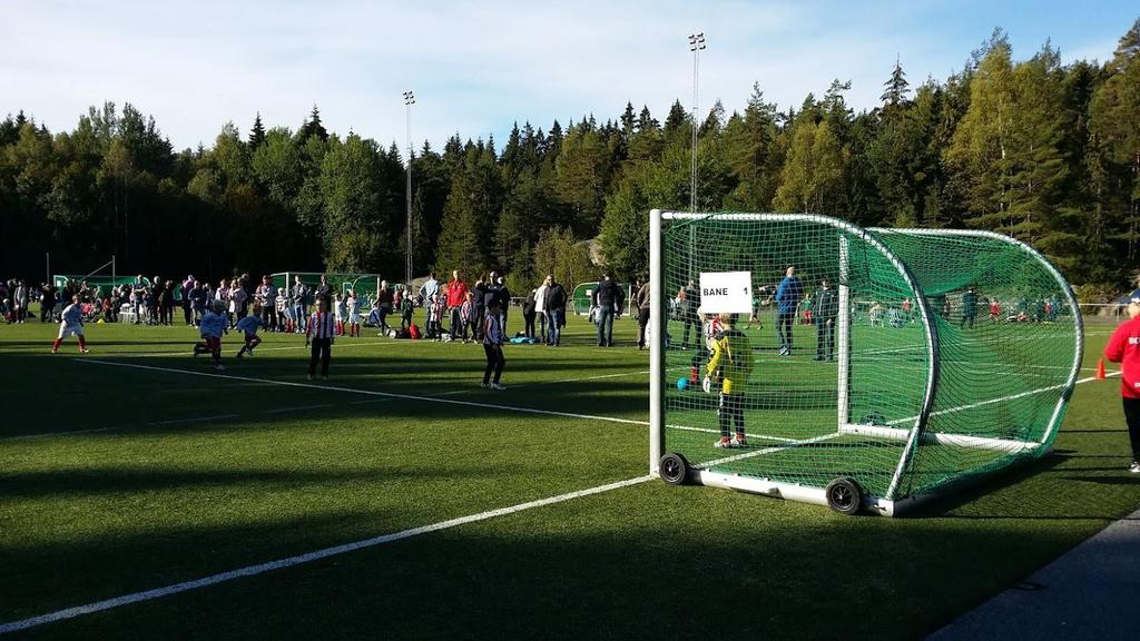 8.10 Kamparrangement 1. Hjemmelagets plikter; 1. Underrette involverte parter om endringer herunder motstander, dommer og administrerende myndighet 2. Klargjøre banen i god tid før kampstart.