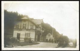 Obj.nr. Obj.nr. F 4193 1 BJØRGEN STATION. Oversikt over området i 1908 (Fot. Anton Røske), ubr., kv. 1. 250 4194 4206 F 4194 2 BLAKSTAD STATION, Arendal - Aamlibanen.