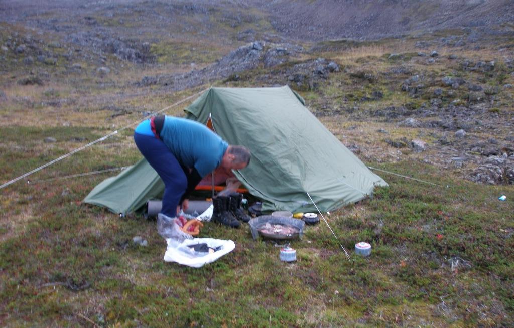 Leder i friluftsavdelingen tilbereder varmrøkt reinstek og Gilde s røkte kjøttpølser til middag. 5.3.3 Samlet konklusjon for rene ørretvann og blandingsvann.