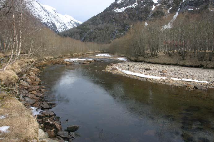 EKSISTERANDE TILHØVE I VASSDRAGET Det er bygd småkraftverk både i Befringselva og Veitebergselva, som ligg lenger oppe i vassdraget, samt lenger nede i vassdraget (ovanfor Bergheimsvatnet).