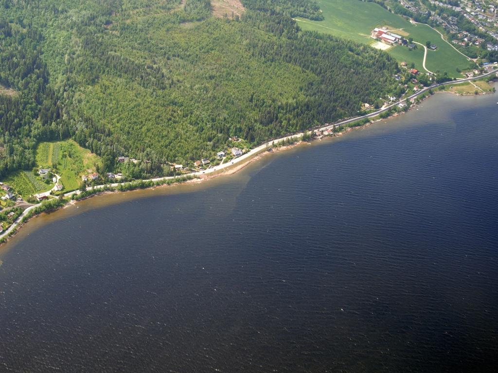 Tilbake til kart PROSJEKT: Svelvikveien 290-350 Hensikt : Manglende tilknytninger til vann og avløp. Anleggets omfang : Vann- og avløp 2.