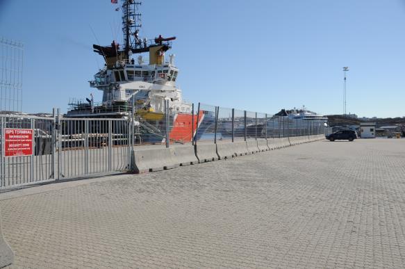 av Simon Møkster Rederi AS. Under øvelsen kom Strilborg til kai i ISPShavneanlegget Tschudi Bulk Terminals med blindpassasjerer ombord.