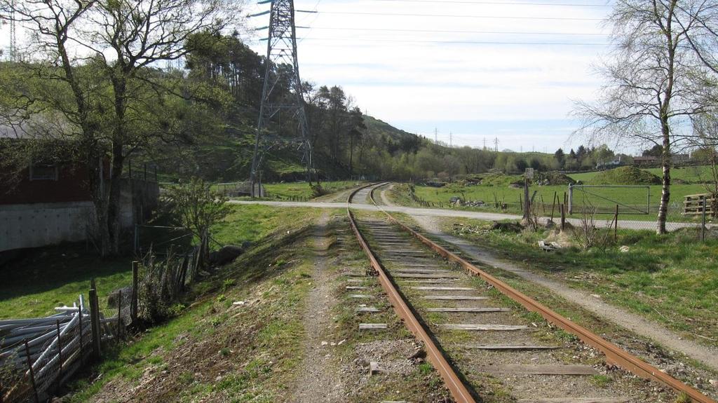 8.3. Km 1,7: Stor vegkulvert for Lyse trafo og Stokkalandvn. Enkel vegkulvert for adkomst til høyspentanleggene.