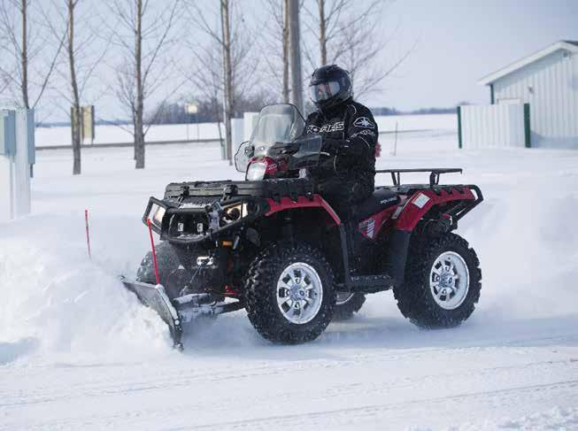 ATV-IMPORTØRENES FORENING ATV KJØRETEKNIKK GOD KJØRETEKNIKK GIR MAKSIMAL GLEDE AV DIN ATV ATV (All Terrain Vehicle) er en samlebetegnelse på lettere fire- og sekshjuls kjøretøy som er laget for å