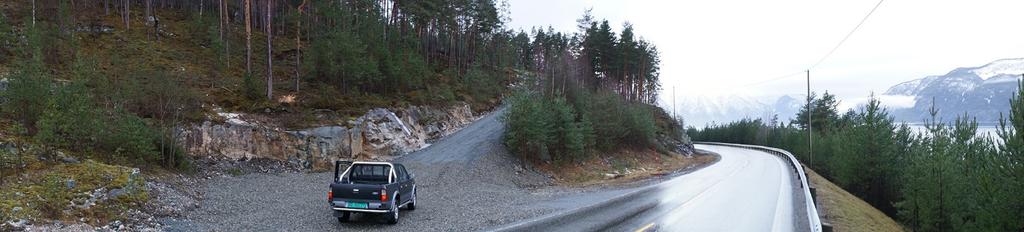 Det vert stilt krav til tettleik, bestandigheit mot forvitring og frost, mekanisk brotstyrke, blokkform og blokkstorleik.