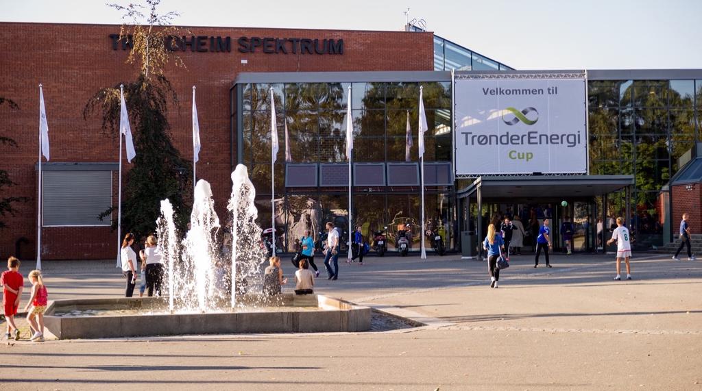 Kampkort skal signeres av begge lag slik at informasjon om at protest leveres er godkjent. Om kampkort ikke forefinnes på banen, skal dette gjøres i hovedsekretariatet innen fristen som er oppgitt.