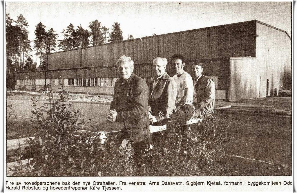 I 1978 stod nye Hornnes stadion ferdig, med ny grasbane for fotball, 400 m løpebane med moderne rødstubb, kastsektor og hoppegrop.