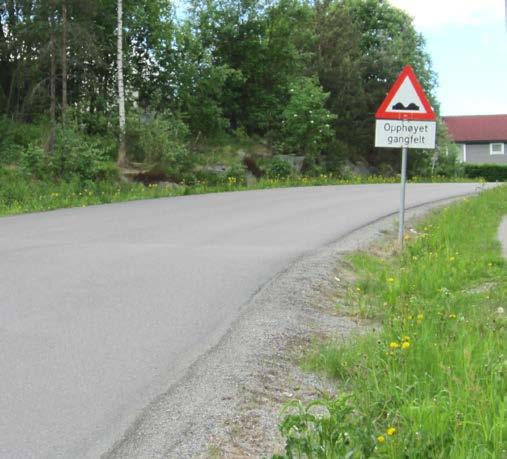 3 Oppfølging av dekkekvalitet Spor- og jevnhetsdata for 2011-2014 for forsøksstrekningene blir oppsummert i kapittel 4.