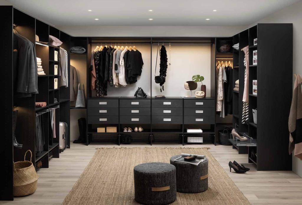 rommet alle drømmer om Våre FLEXISEKSJONER danner grunnlaget for våre populære møbelgarderober og eksklusive WalkIN garderober.