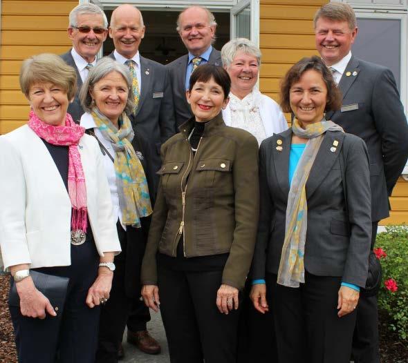 Her er de samlet på Solstrand hotell: Bak fra venstre: Wictor Sandvold (DGE 2305), Erik Gran (DGE 2290), Stig Asmussen (DGE 2310), Berit Pedersen og Toralf Pedersen (DGE 2275) Foran: Anne Marie