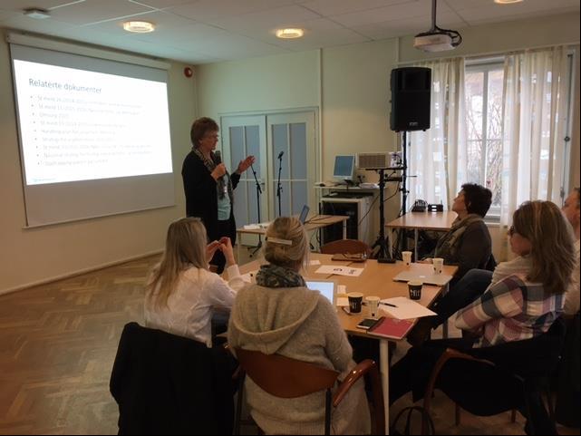 fagmiljøene som driver rehabilitering for byens befolkning til en idedugnad. Representanter fra både sykehus, bydeler, helsehus, brukerorganisasjoner, Fylkesmannen, Helseetaten etc deltok.