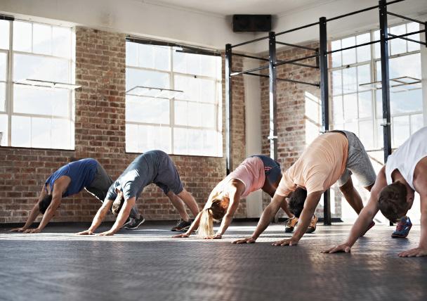 LITT OM MINDFULNESS I mange bevissthetsdisipliner over hele verden, er mindfulness blitt overlevert gjennom generasjoner som en vei til selvinnsikt og økt livskvalitet.