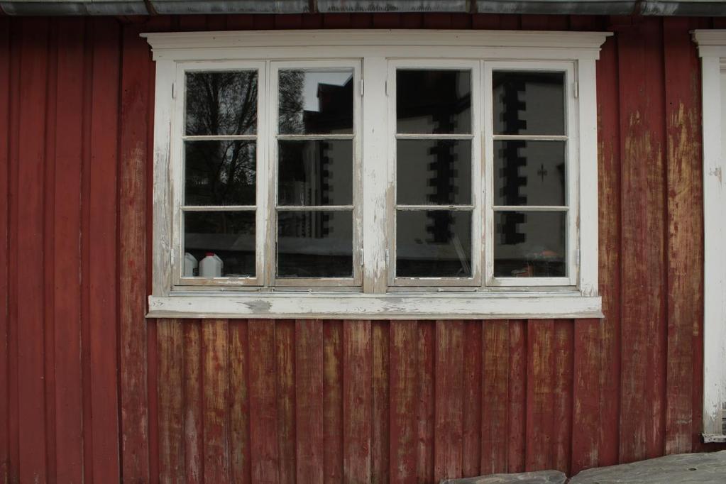 3.4 Vinduene Figur 3. Røros. Vognbua.