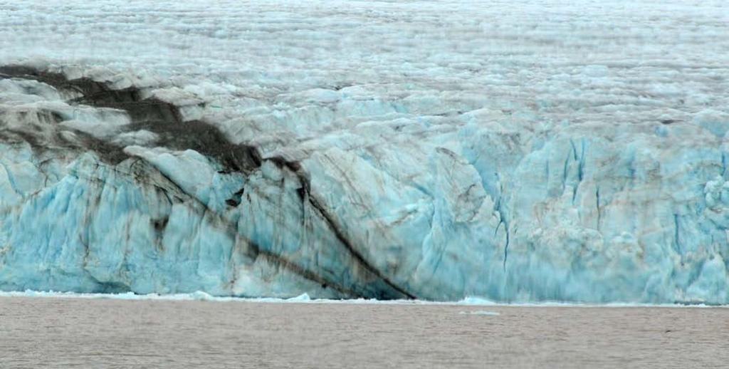 2.1 Endringer i temperatur og isforhold, og noen følger for økosystemet Foto: Kjartan Mæstad Et karakteristisk trekk for Barentshavet er at fysiske faktorer som temperatur og isforhold varierer mye