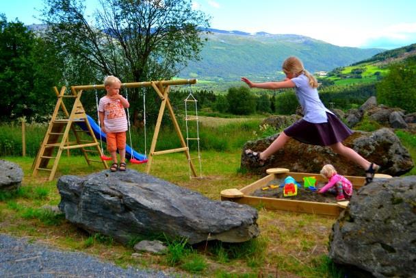 Tomtene har fiber, helårsvei, vann, strøm og avløp frem til tomtegrensen. Gulakertunet hyttefelt er medlem i Hyttetomta Oppdal & Rennebu.