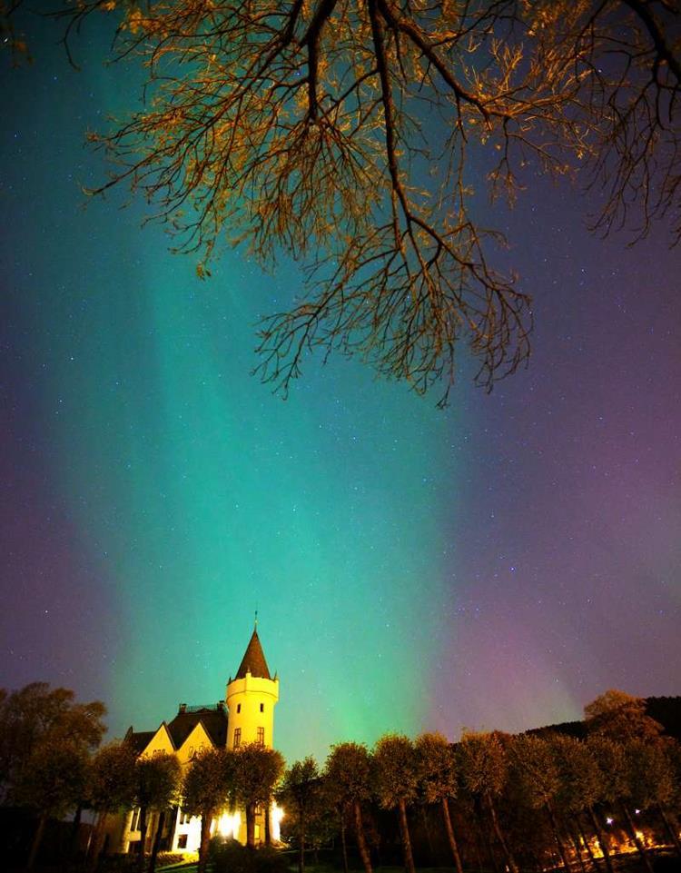 Antarktis i sør til Arktis i nord og fra Beijing i øst til San Francisco